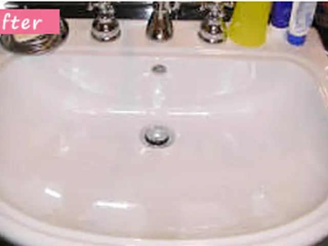 曇りをとって爽やかな雰囲気に【洗面台クリーニング】サービスの画像