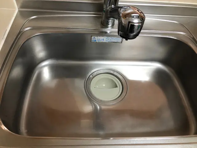 【業歴14年の経験と実績】作業外注なし完全自社対応！安心の損害保険加入店サービスの画像