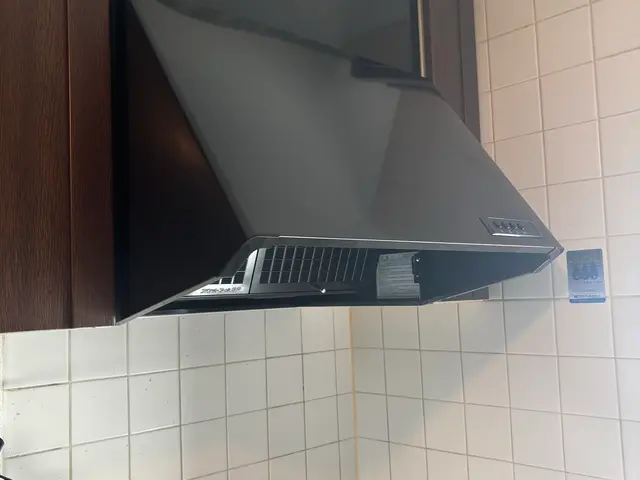 ブーツ型レンジフードの交換サービスの画像