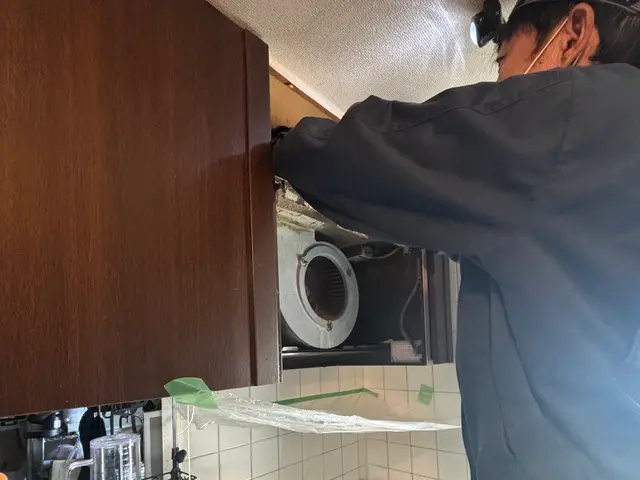 ブーツ型レンジフードの交換サービスの画像