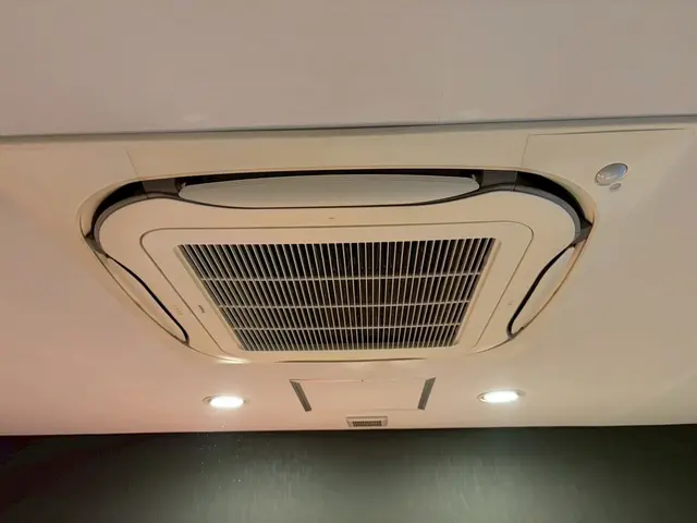 安心の法人運営！業界歴5年以上の確かな技術！写真の結果報告付きで安心サービスの画像