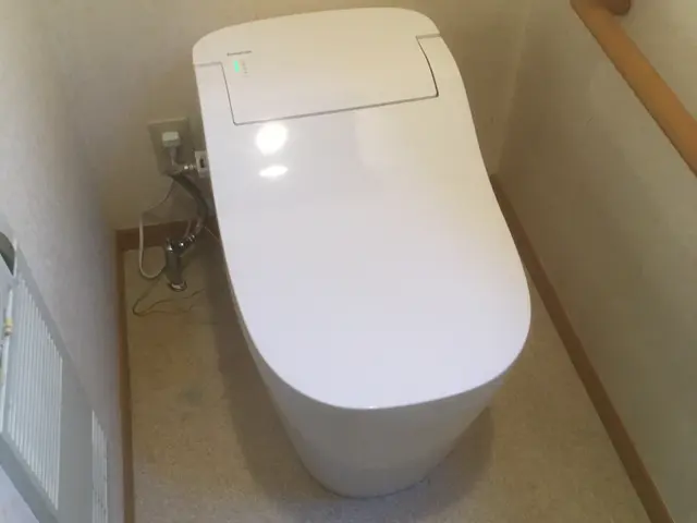 【夏爽快♪ キレイな便座スッキリ☆】ネット購入ウォシュレットOK！☆☆☆3星サービスの画像