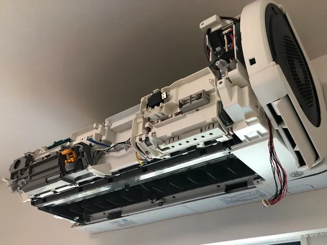 壁掛けエアコンクリーニングサービスの画像