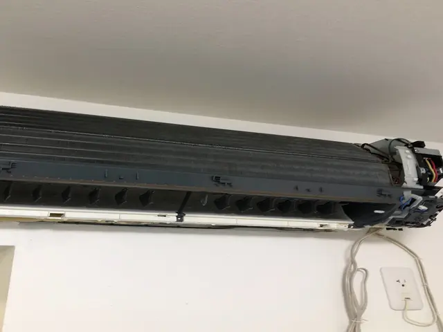 壁掛けエアコンクリーニングサービスの画像