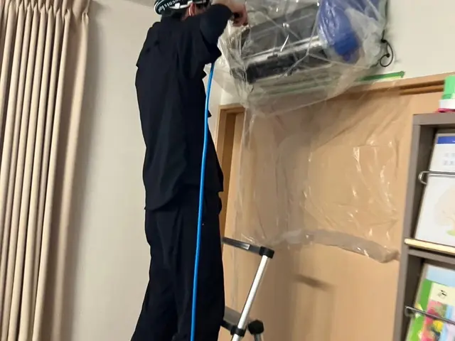 若さと真心で地元鳥取に貢献、エアコンを蘇らせる！エアコン清掃一生懸命頑張ります！サービスの画像