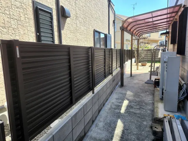 外構工事　駐車場土間、庭の土間のコンクリート施工　ガレージハウスプレハブ組立可能サービスの画像