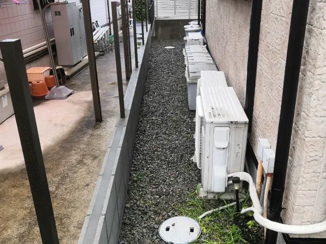 外構工事　駐車場土間、庭の土間のコンクリート施工　ガレージハウスプレハブ組立可能サービスの画像