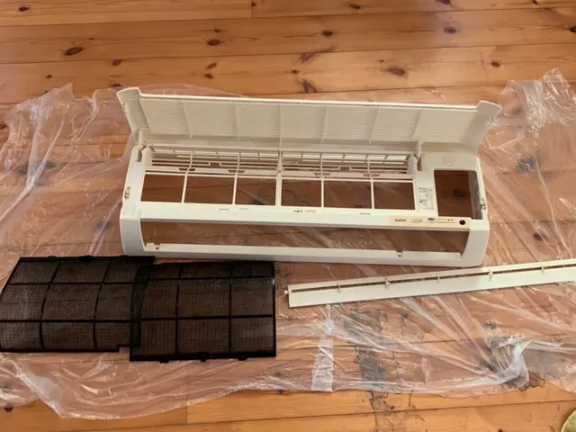 ☆元保育士☆が行くエアコンクリーニング！カード、QR決済可能！サービスの画像