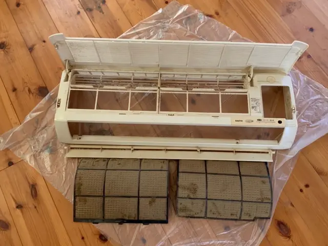 ☆元保育士☆が行くエアコンクリーニング！カード、QR決済可能！サービスの画像