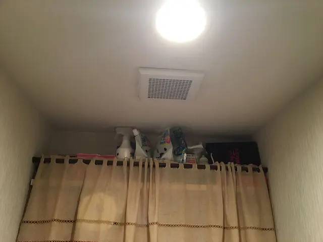 追加工事ある場合、後継機種じゃない場合，換気扇取り付け後ボード貼ってる場合サービスの画像