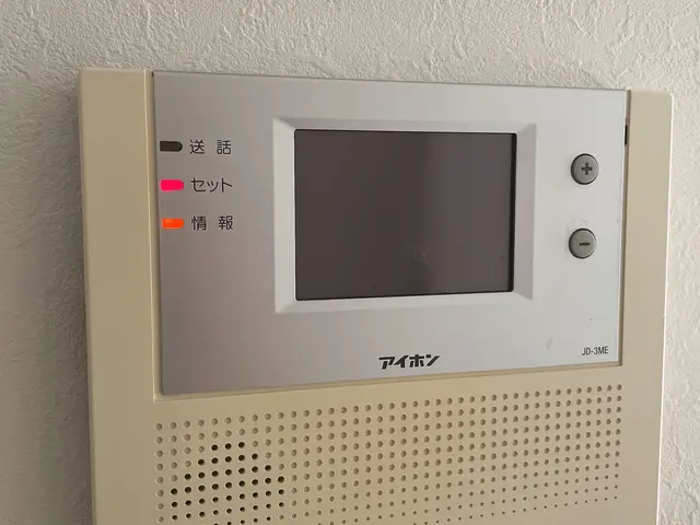 インターフォン交換工事　既設機器の取外し処分費用を含めた特価価格で対応致します。サービスの画像