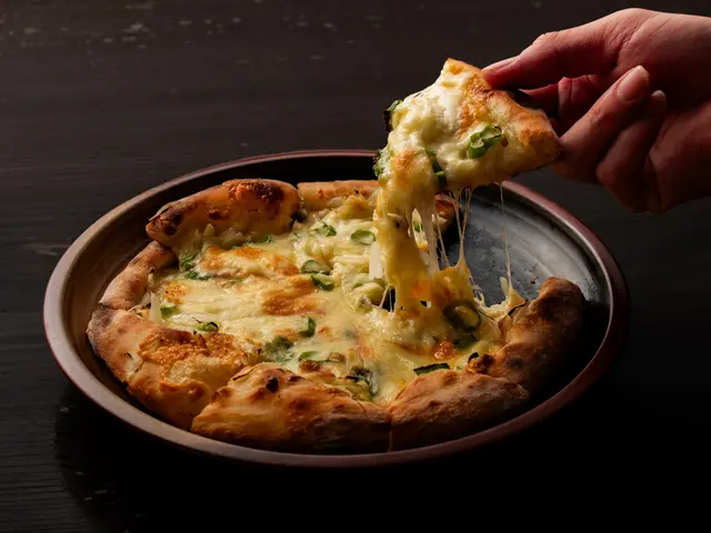 入口の印象と店内の安心感が伝わる、店舗・会社写真を出張で撮影します