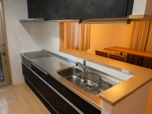 入口の印象と店内の安心感が伝わる、店舗・会社写真を出張で撮影します