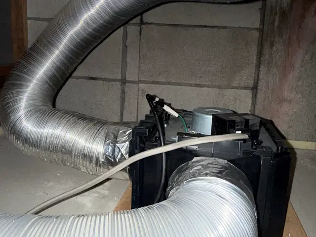 【住居宅向け】浴室トイレ洗面所換気扇・外の換気口などのダクト汚れを徹底除去！！サービスの画像