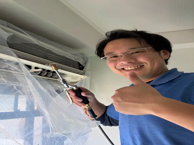 自社スタッフ直接対応・損害保険加入済で安心！女性スタッフ同行も可能なエアコン洗浄サービスの画像