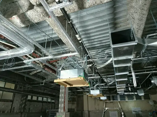 ご依頼前保証の確認を！《業歴30年》某メーカー協力会社。冷凍技術者保持、クレカ◎サービスの画像