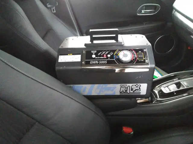 ☆お車の消臭、シート水洗い！！☆シートのみも可能！！　☆オゾン消臭除菌無料！！サービスの画像