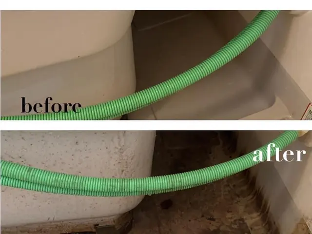 諦めていたカビや水垢を徹底除去！エプロン内部の高圧洗浄も致します♫【保険加入店】サービスの画像