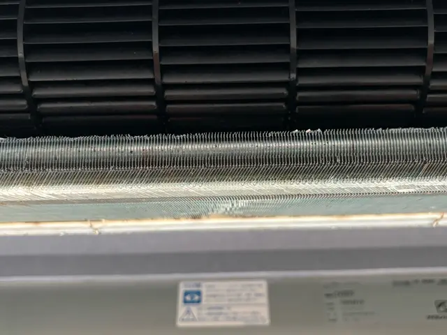 ご家庭用天井埋め込みタイプのみ作業で低価格☆作業車の駐車料金も頂いておりません！サービスの画像