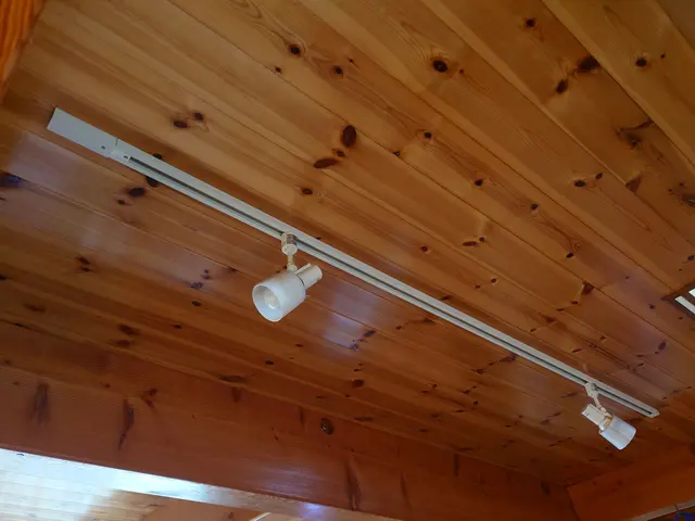 ダクトレール・ライティングレールの取り付けはお任せください！サービスの画像