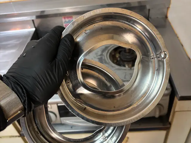 店長直接施工で感動の仕上がり！駐車場代もお店負担で安心サービスの画像