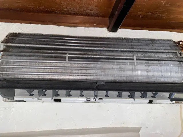 【親切・丁寧】エアコンの事は自社にお任せ下さい！【現金払いで抗菌コート無料！】サービスの画像