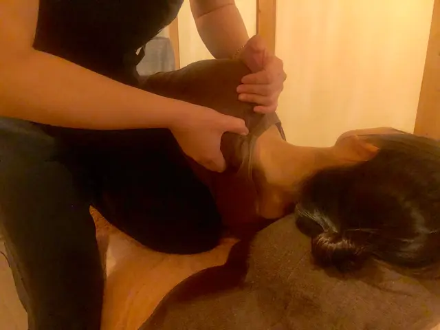 親指でコリにしっかりアプローチ！サービスの画像