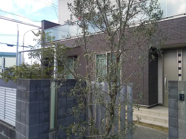 庭木の剪定、剪定ゴミ回収など。一級造園技能士、農薬管理指導士取得☆[業歴15年]サービスの画像