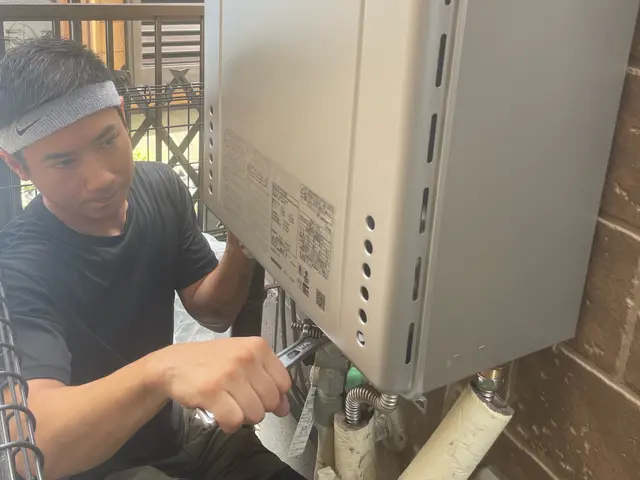 【業界経験10年】大手ガス会社登録店　処分費込 熱源給湯器対応可サービスの画像