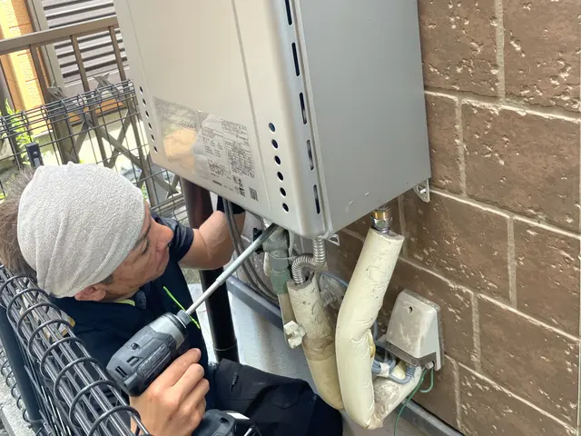 【業界経験10年】大手ガス会社登録店　処分費込 熱源給湯器対応可サービスの画像