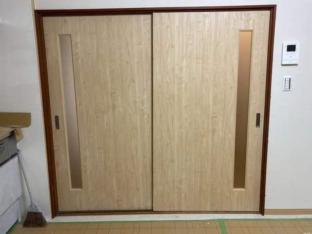 敷居のヘタリも解決！状況に合わせた最適な引き戸修理・レール施工サービスの画像