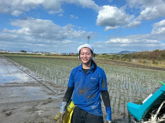 ２００種類以上から選べるタタミヘリ代、部屋の家具の移動費も全部コミ！国産畳替えサービスの画像