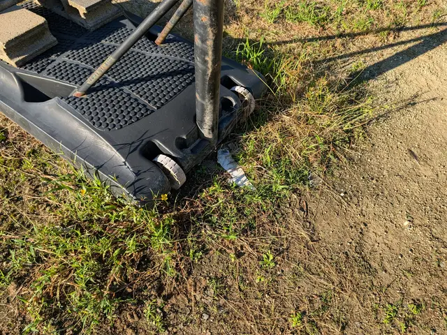 作業外注一切なし◎損害保険に加入済み◎何でも当店へお任せください！サービスの画像