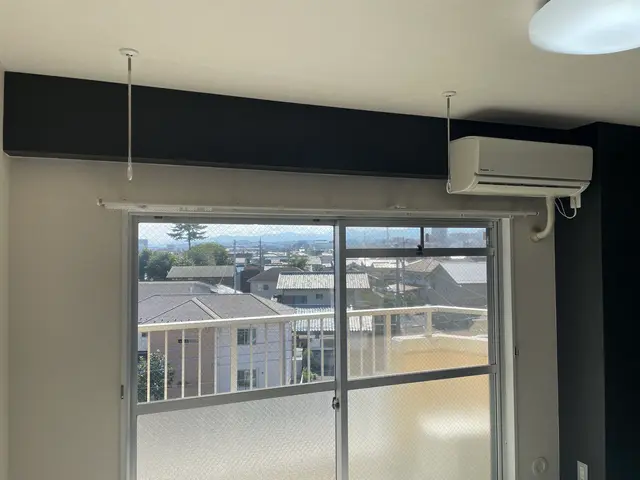 【住宅業界３０年】実績多数。室内物干しの取付をおこないます！サービスの画像