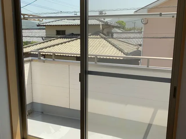 期間限定11月　通常12000円を9000円で！！！気持ち良い綺麗なベランダへ！サービスの画像