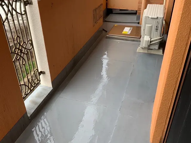 期間限定11月　通常12000円を9000円で！！！気持ち良い綺麗なベランダへ！サービスの画像