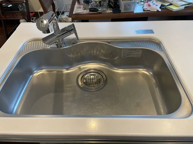 □女性スタッフが丁寧に時間をかけて細部まで作業させていただきます！サービスの画像