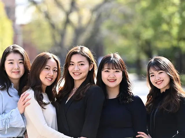 大切な時間を素敵に切り取ります。データは中2日ですべてレタッチをいれて納品します
