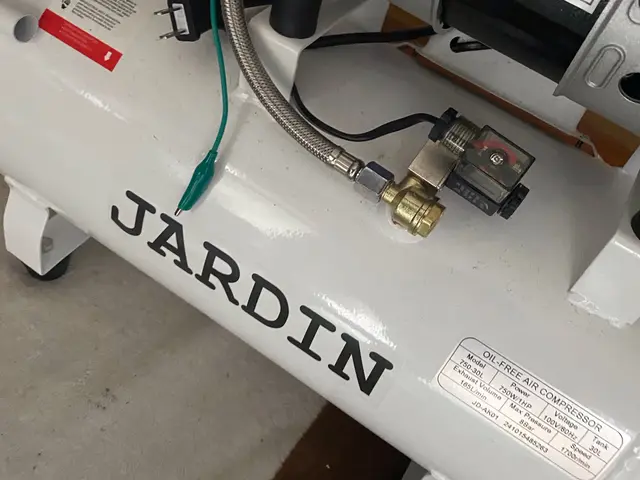 ◆即レス・即対応・無料見積OK◆物置の『色褪せ・サビ』も塗装でキレイに復活！！サービスの画像