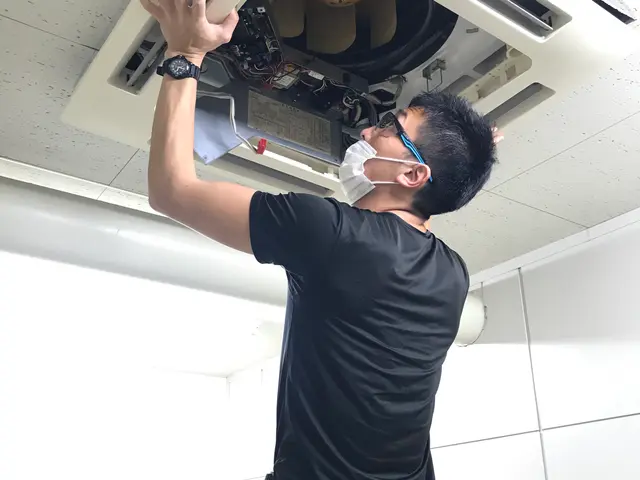 業務用エアコン・天カセ・天吊実績多数有り！2台で18,000円/台サービスの画像