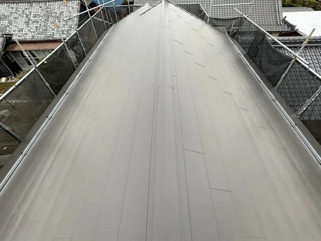 損害保険加入済で安心◎作業の外注は一切なく、最後まで責任を持って対応いたします！サービスの画像