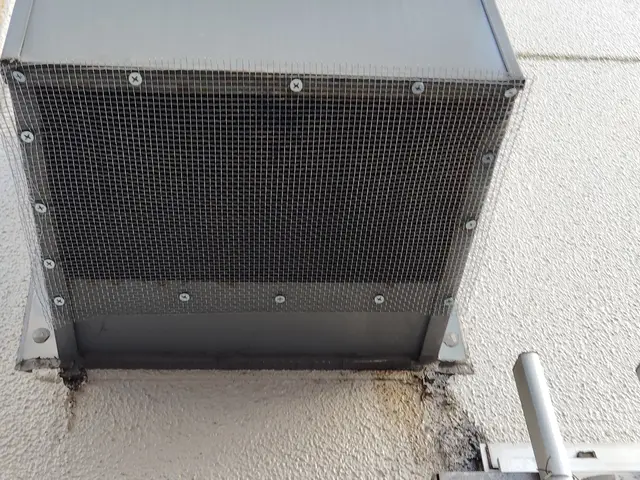 無料見積もり可能。ネズミの侵入口を徹底的に封鎖します。安心して暮らせる環境づくりサービスの画像