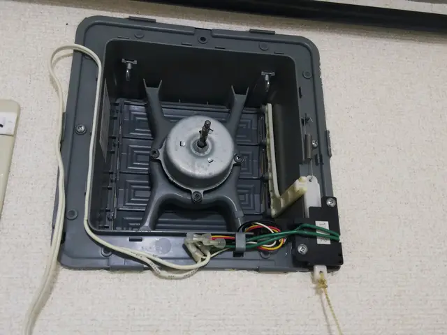 さわりたくない換気扇。当社にお任せ下さい！！サービスの画像