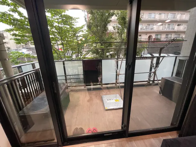 □女性スタッフが丁寧に時間をかけて細部まで作業させていただきます！サービスの画像