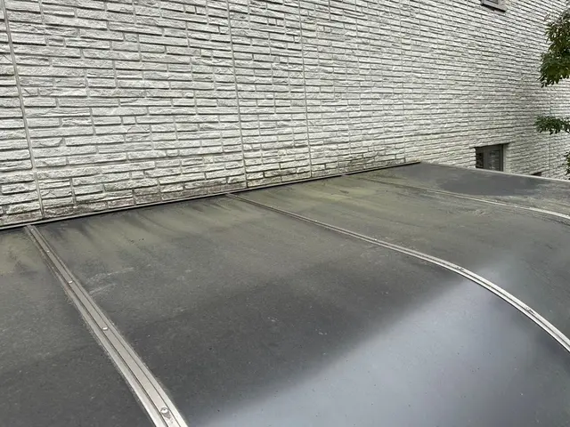 カーポート洗浄サービスの画像