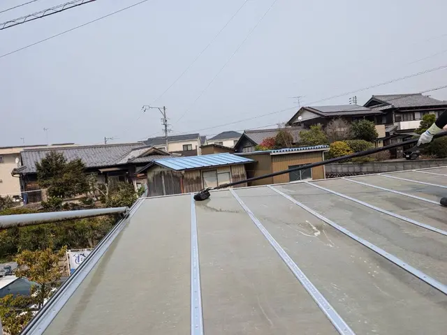 カーポート洗浄サービスの画像