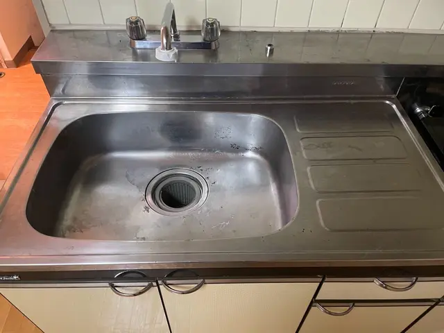 キッチン周り全体清掃(レンジフード以外)五徳・シンクもスッキリ清掃サービスの画像