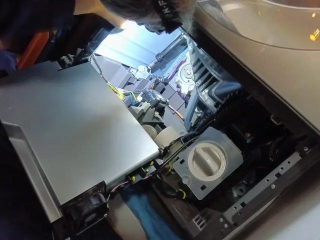 洗濯機修理　買い替えか迷ったらまずはご連絡を！安心の2名作業は当店の強みサービスの画像