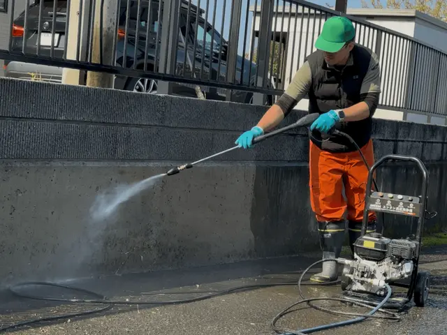 【親切・丁寧】外壁の高圧洗浄サービスの画像