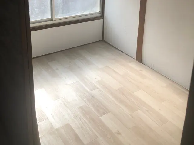 CFシートと呼ばれるクッション性のあるシートになります。サービスの画像